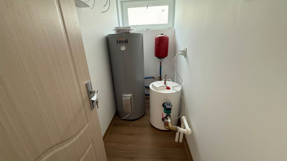 Casa/Vila cu 4 camere de vânzare - Izvor,Tărlungeni - Poză 10