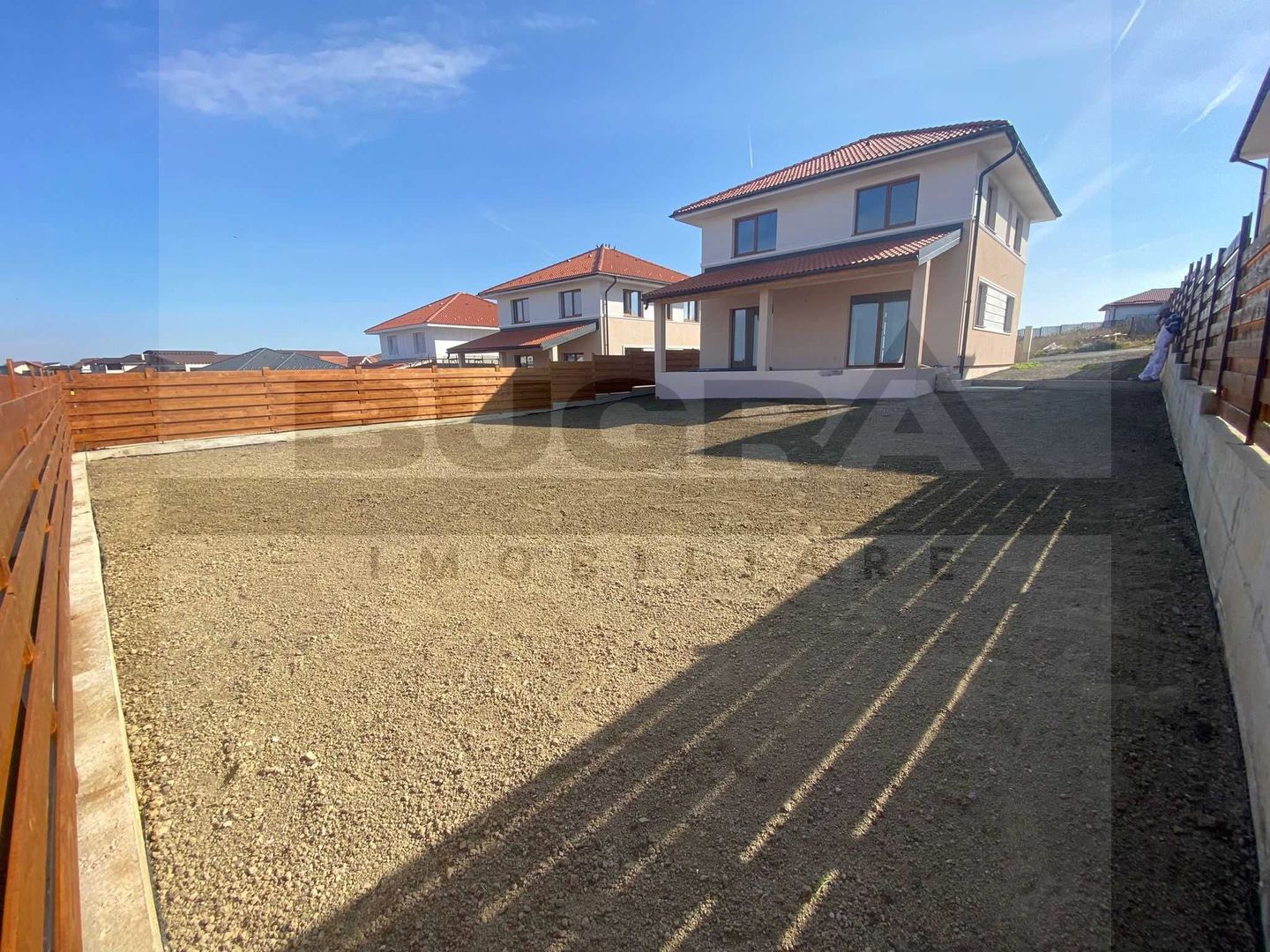 Casa individuala 120 mp, teren 450, zona Dezmir - Poză 2