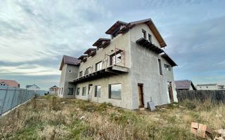 Pensiune cu piscina in constructie - Poză 1