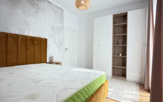 Deosebit prin calitatea amenajarii si a mobilierului, loc parcare si CTR.inclus. - Poză 18