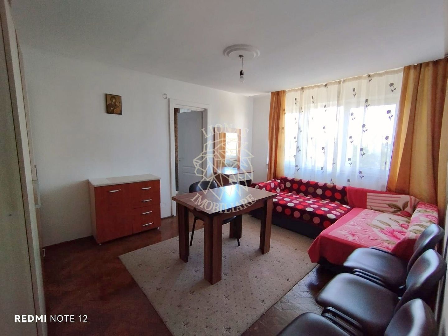Apartament de inchiriat 2 camere-balcon-etaj 3-Decebal - Poză 1
