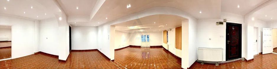 Spatiu comercial 80 mp utili 2 incaperi grup sanitar in Strand - Poză 4