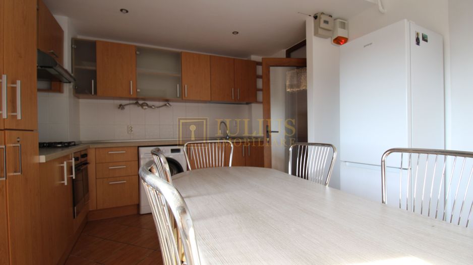 Zona Aradului, 4 camere + 2 bai, centrala proprie - Poză 5