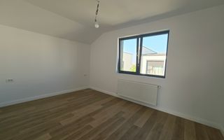 Vila individuala-cartierul nou-5 camere-gazon rulou-aspensoare - Poză 3