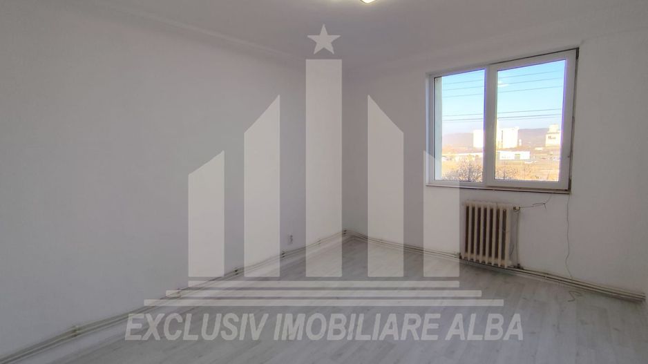 Apartament cu 2 camere decomandate, Ampoi 1 - Poză 3
