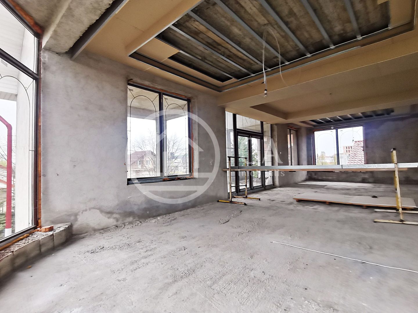 Proprietate speciala de inchiriat D+P+E+M in Calea Aradului, Oradea - Poză 8