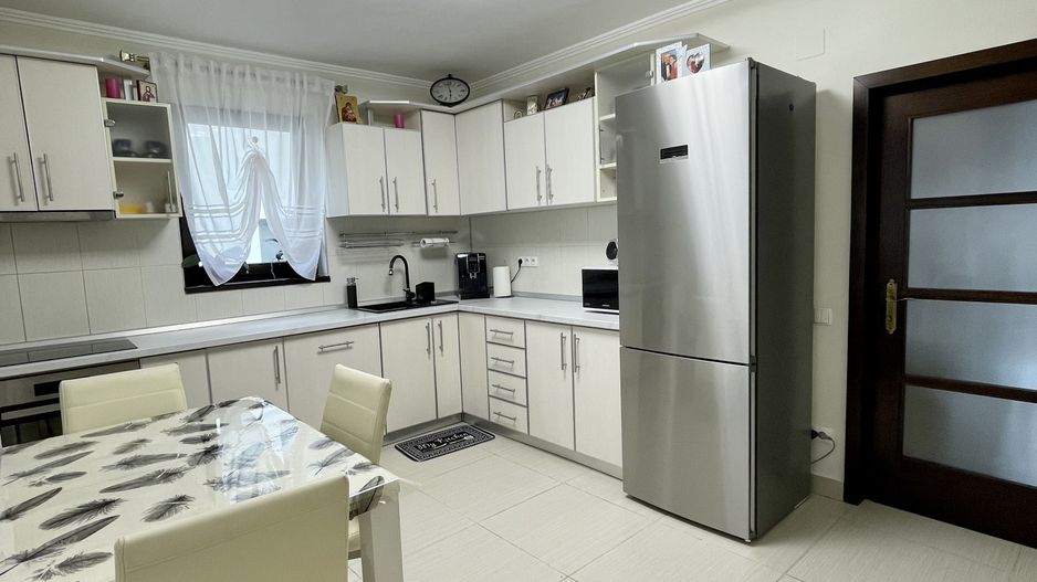 Casa de inchiriat pe str.Voronet - Poză 17