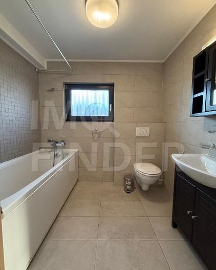 Duplex modern, 110 mp utili, curte 150 mp, mobilat si utilat complet, Europa - Poză 15