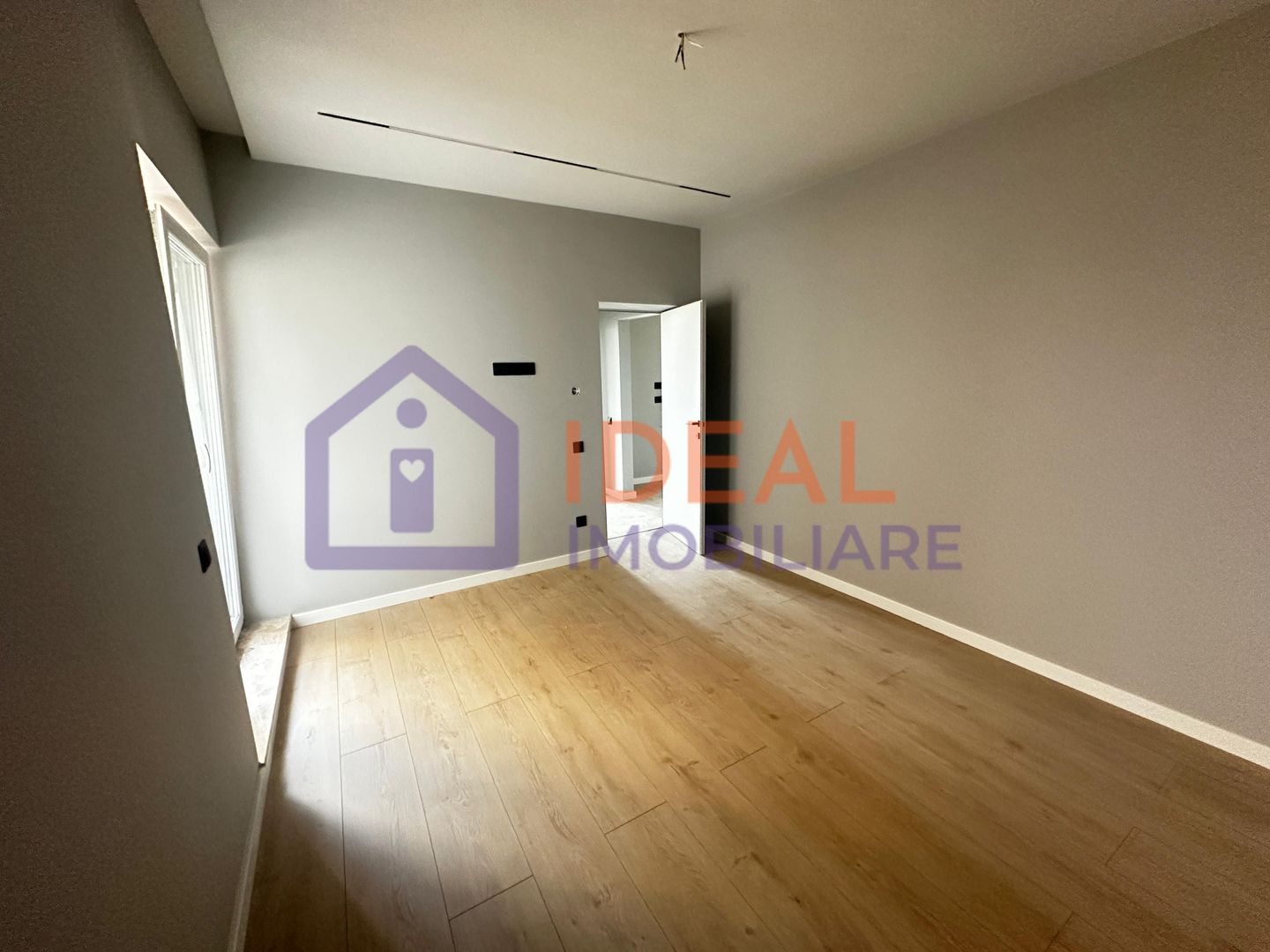 Penthouse cu 3 camere LA CHEIE, cu terasa de 191mpu, zona Calea Surii Mici - Poză 11