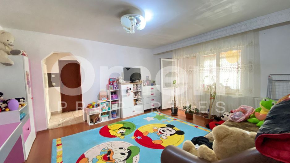 Apartament spatios cu 3 camere, zona Liana Bucovinei - Poză 1