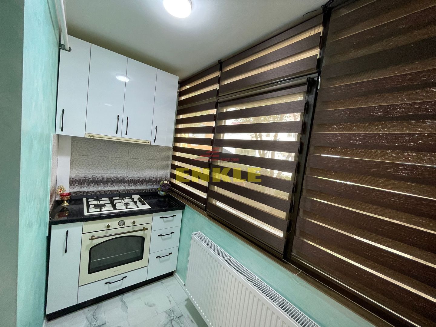 De vanzare apartament, 2 camere decomandat, zona Capat 1 - Poză 7