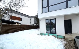 Vila moderna 6 camere // 190mp // teren 300mp // Tunari - Poză 30