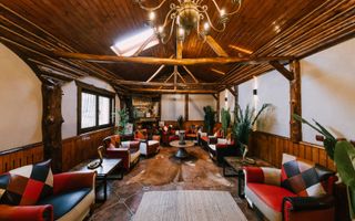 Boutique Luxury Retreat + Restaurant, Prahova - Poză 4