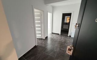 Disponibil imediat. Decomandat. Spatios - Poză 9