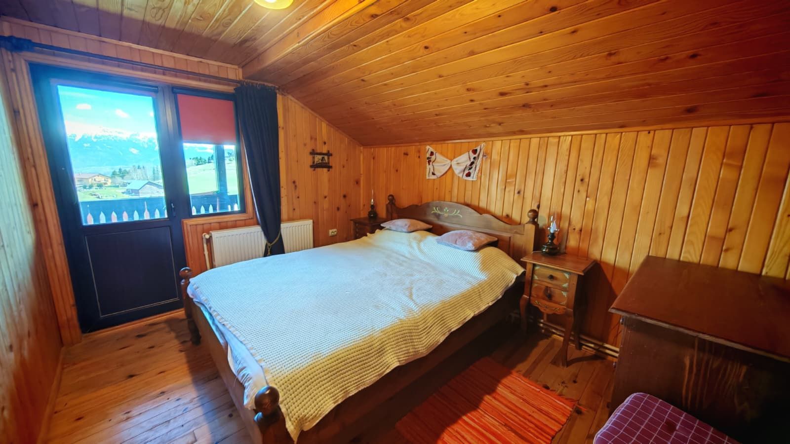 Casa / pensiune investitie sat Pestera, Moieciu, Bran - Poză 12
