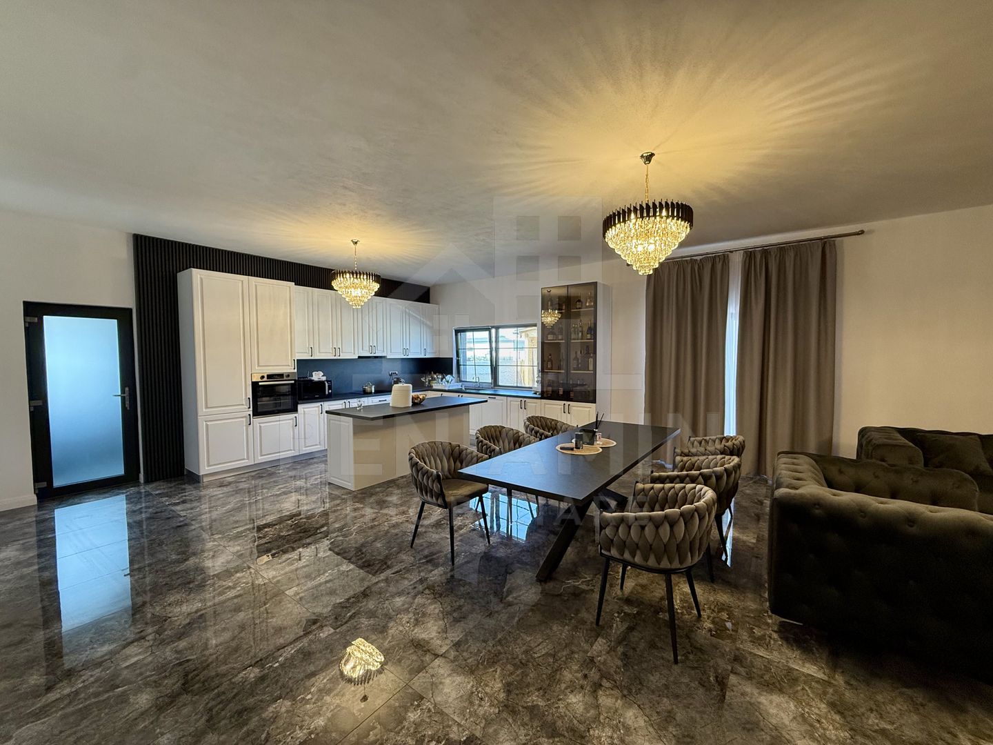 Casa parter lux - materiale premium - 214mp - 635mp teren - Metro - Poză 1