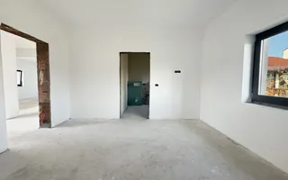 Casa individuala pe parter cu 5 camere | Mosnita Noua - Poză 13