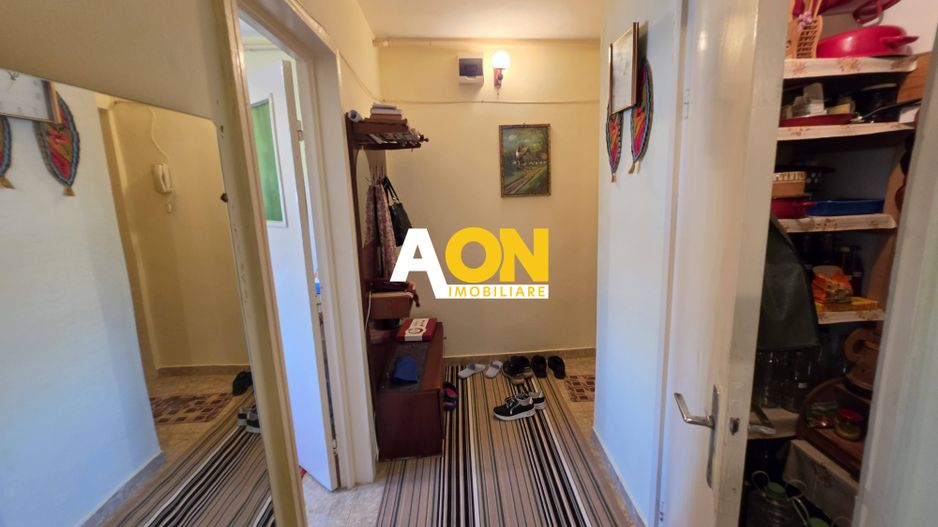 Apartament 2 camere, semidecomandat, zona Closca - Poză 8