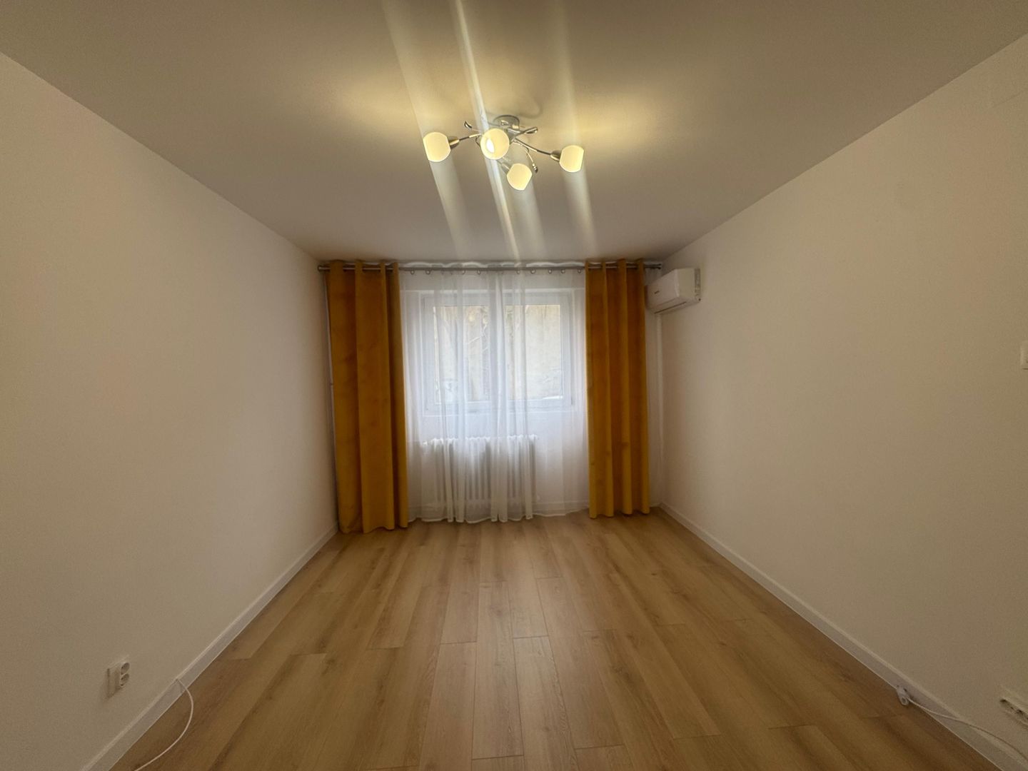 2 CAMERE - DECOMANDAT || TITULESCU- PIATA VICTORIEI - Poză 4