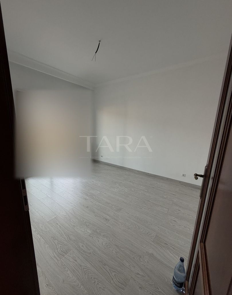 Casă tip duplex, modernizată integral, în zona Terra – Florești. - Poză 3
