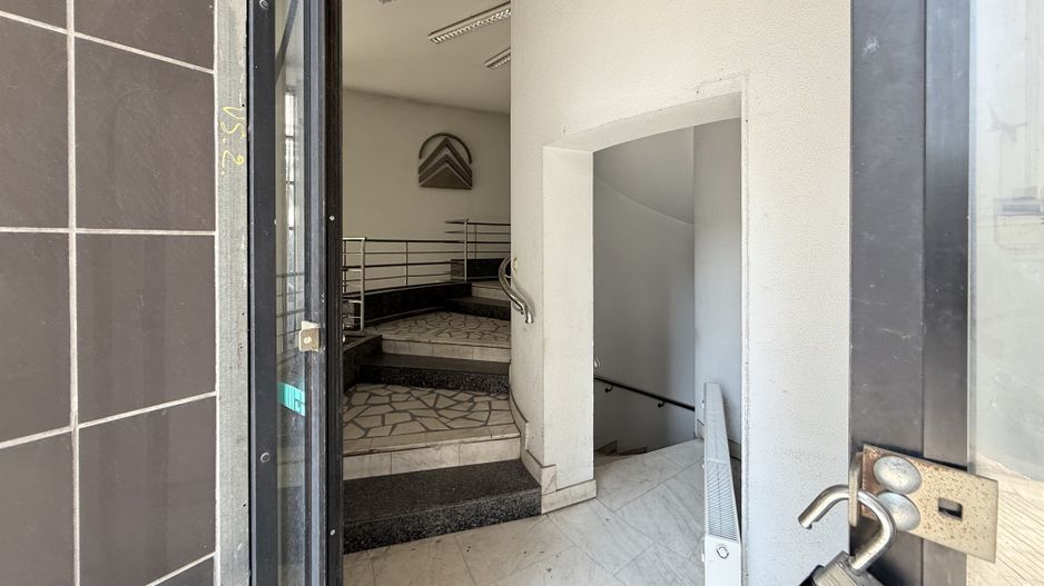 Spațiu București, zona Universitate, pretabil comercial/birouri - Poză 9