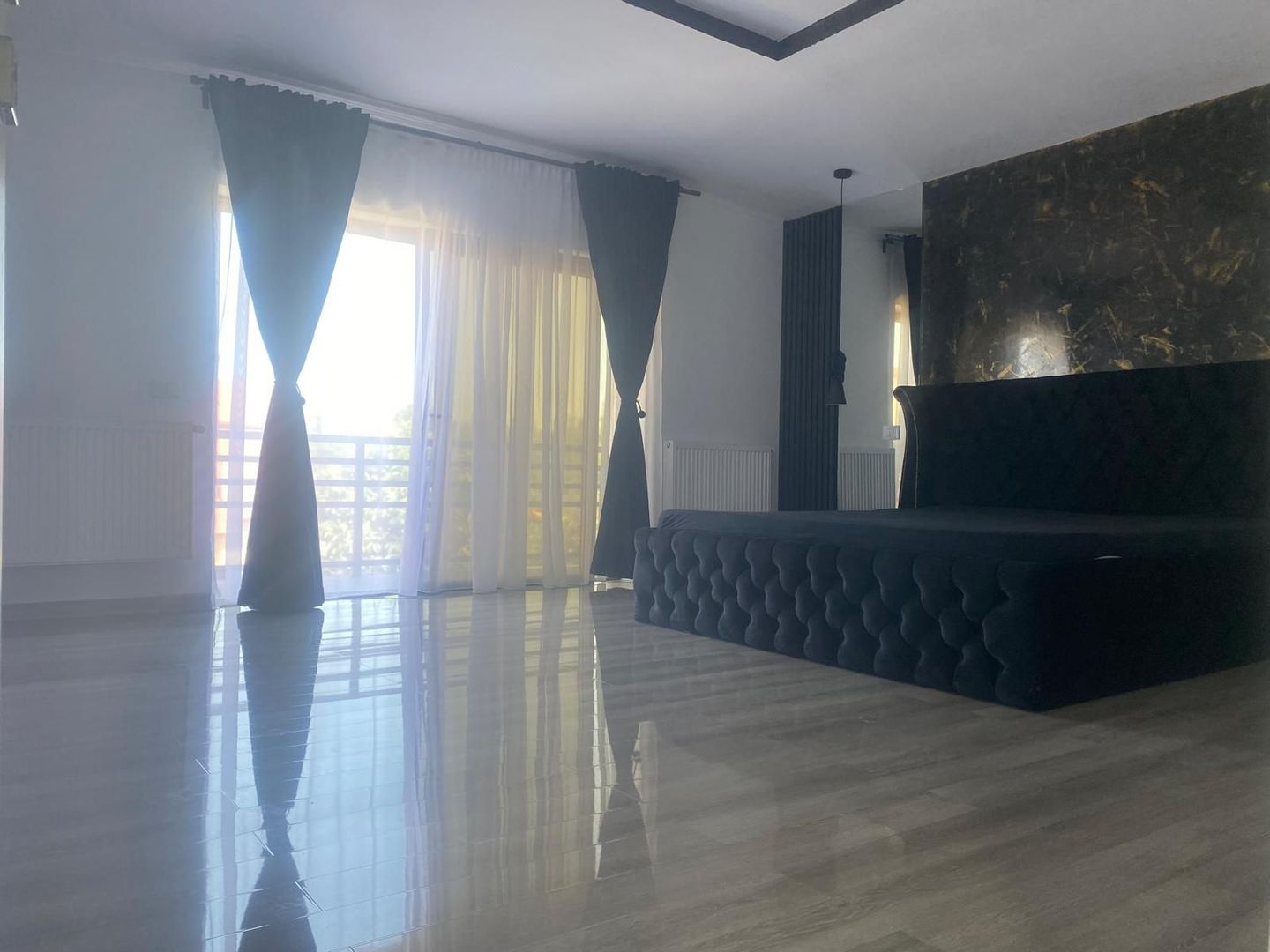 Gata de locuit! Vanzare casa cu 6 camere in Targoviste - Poză 3