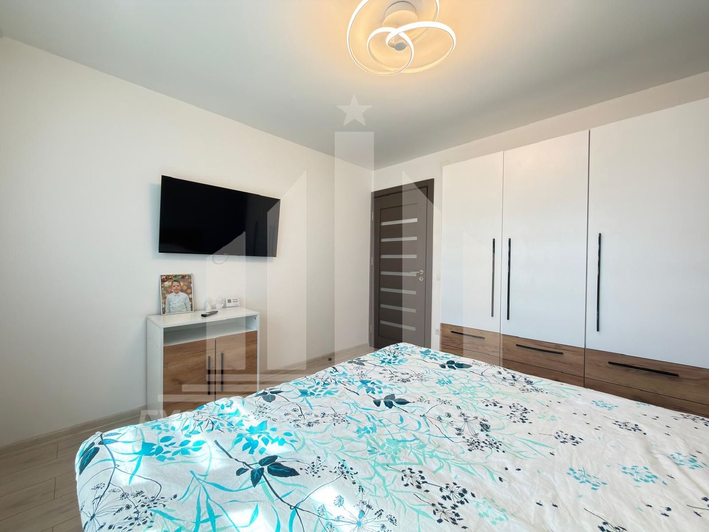 Apartament 2 camere decomandate | 50 mp | Renovat | Cetate - Poză 3
