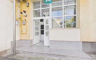 Imobil central cu destinație medicală, Arad - Poză 2