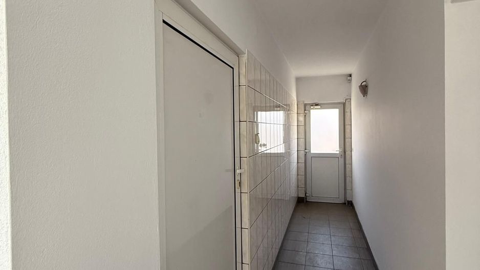 Nr. 24 spatiu de inchiriat destinat birourilor zona excelenta - Poză 2