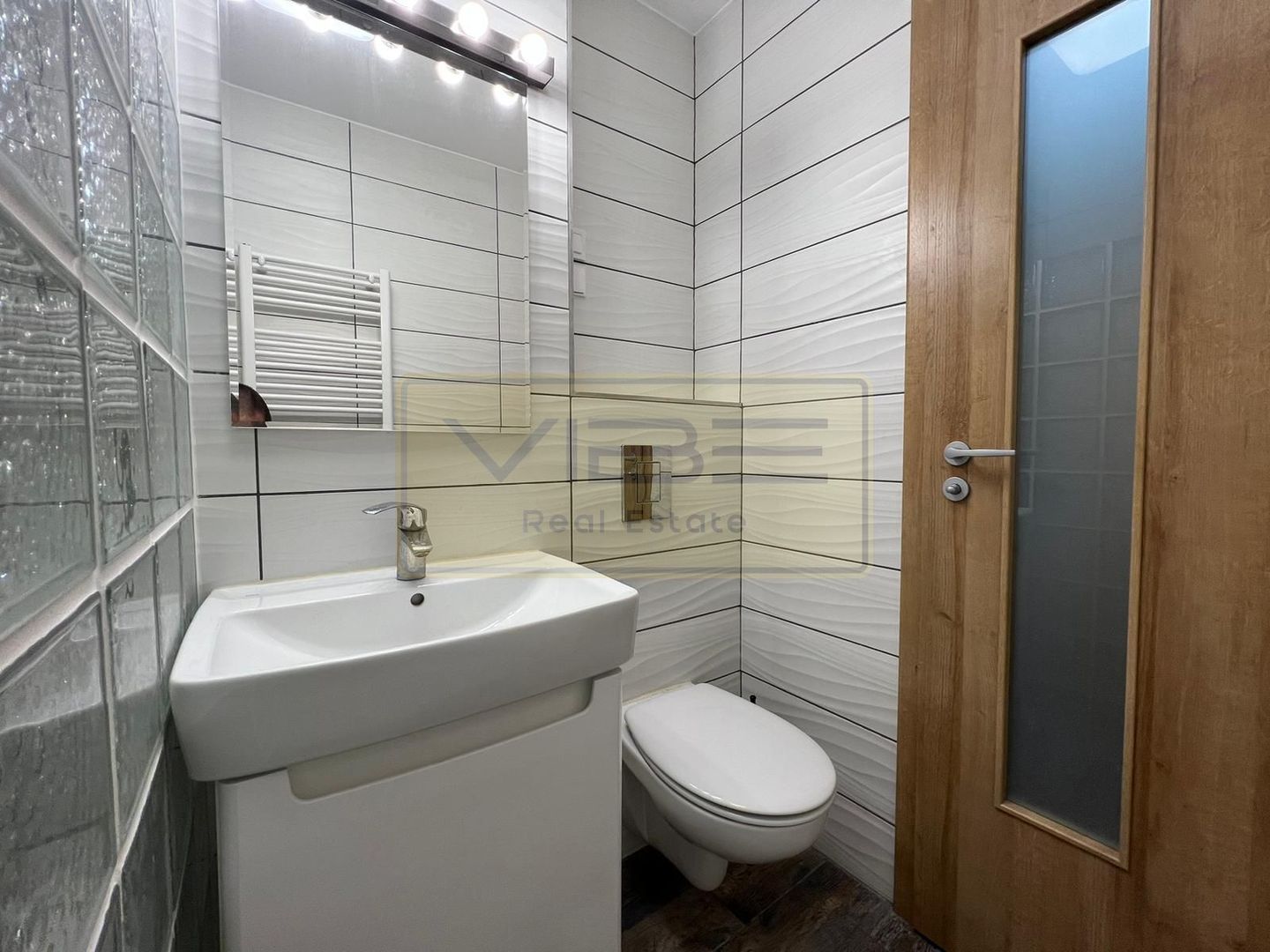 Apartament 2 dormitoare + living Podu Ros - Poză 18