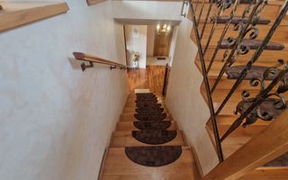 De vânzare: Vilă unică, vintage-modernă, zonă Grigorescu Oradea. - Poză 9