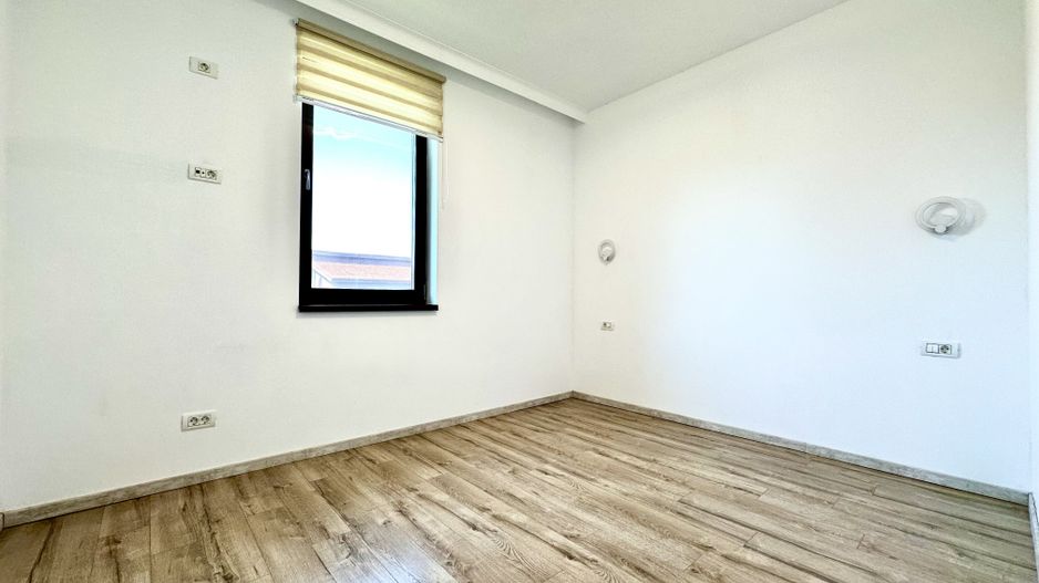 Casa de inchiriat la Liziera Pădurii - intrarea in Dumbrăvița - Poză 14