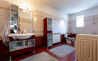 Proprietate exclusivistă ultracentrală -eleganță, spațiu și rafinament - Poză 24