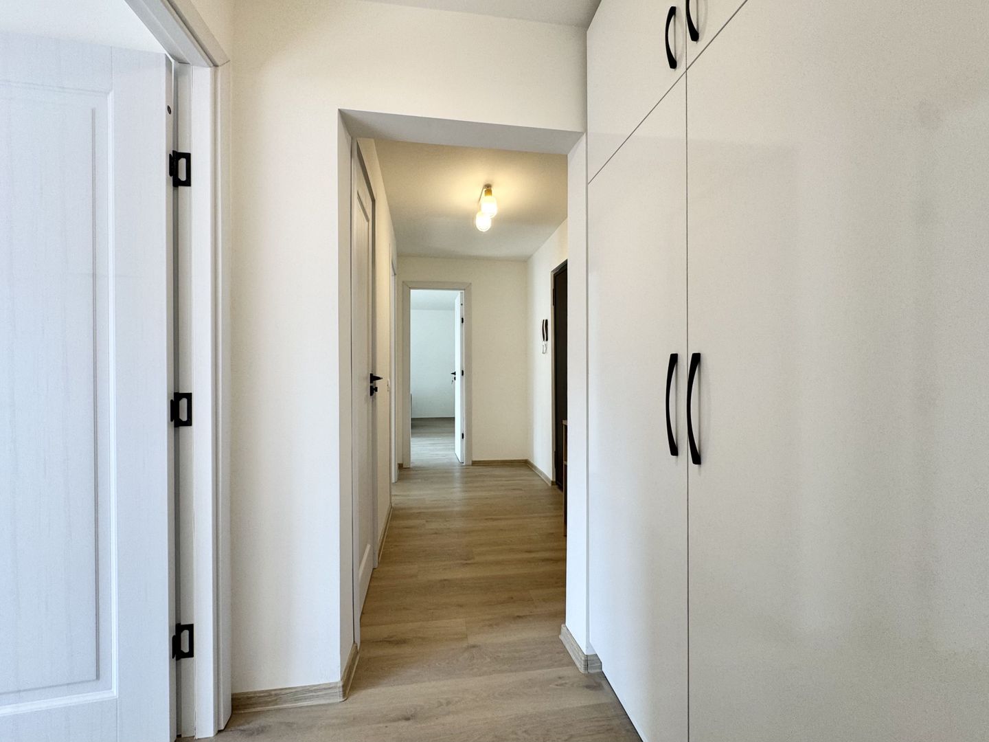 Apartament 2 camere Bucovina – decomandat, zonă excelentă - Poză 11