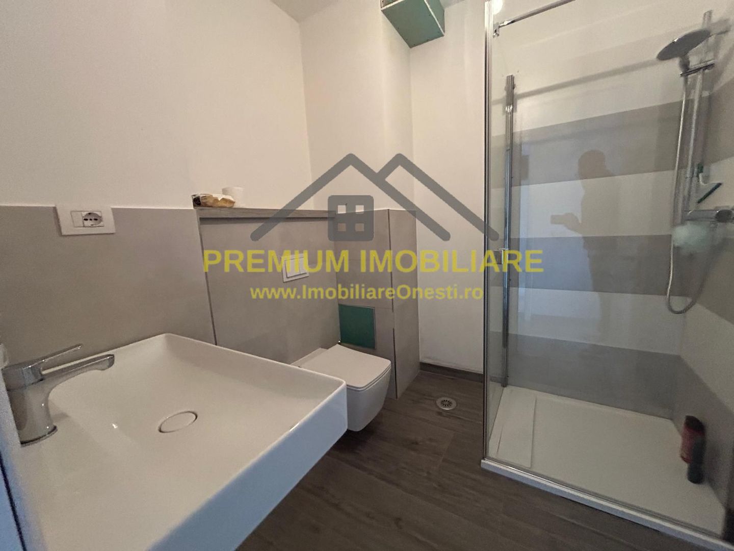Apartament 3 camere de vanzare - Poză 4