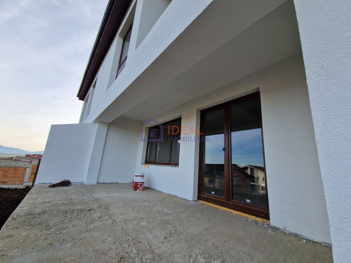 Casa Tip Duplex cu 4 camere si carport, in Cartierul Arhitectilor - Poză 12