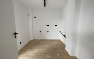 Apartament 2 camere, finisat, parcare, zona Elite - Poză 7