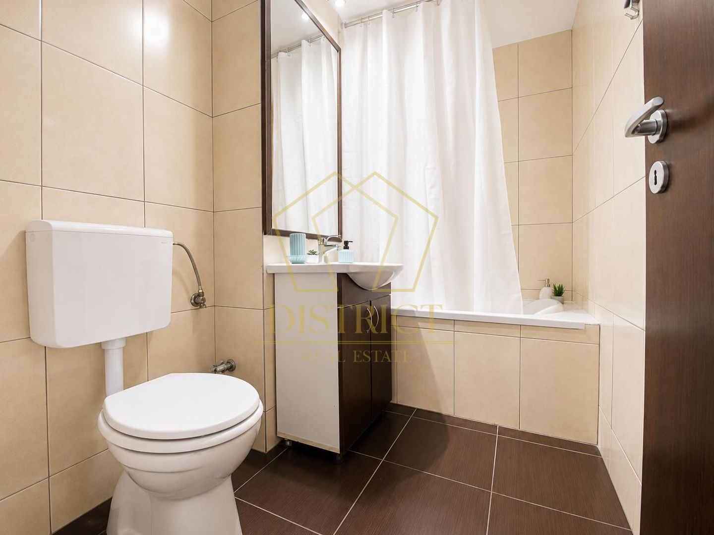 Apartament cu 3 camere | Spitalul Judetean - Poză 11