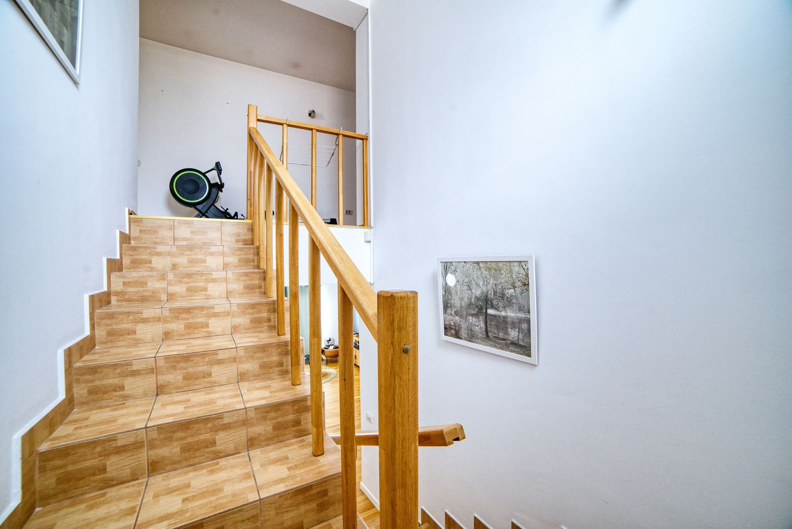 Casa complet mobilata 5 camere 3 bai curte generoasa - Poză 21