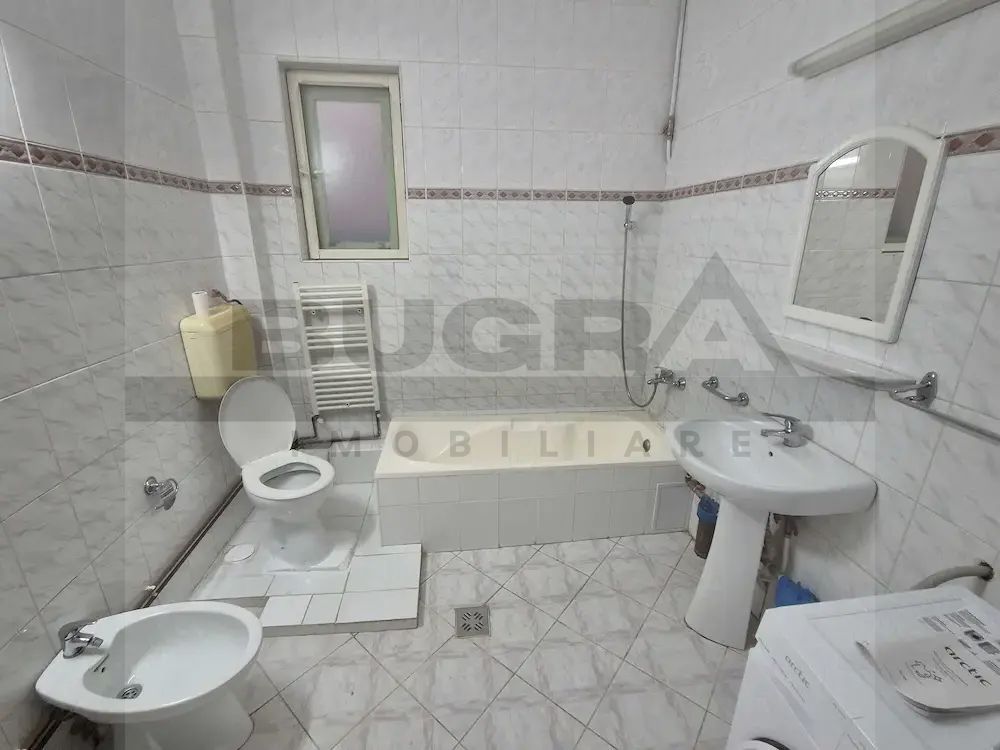 Apartament la casa, 3 camere, 2 bai, 92mp, terasa, zona Iris - Poză 4