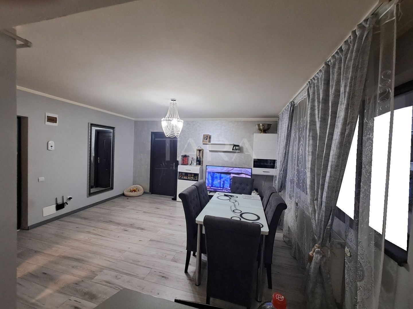 Apartament cu 2 camere de vanzare in Floresti - Poză 3