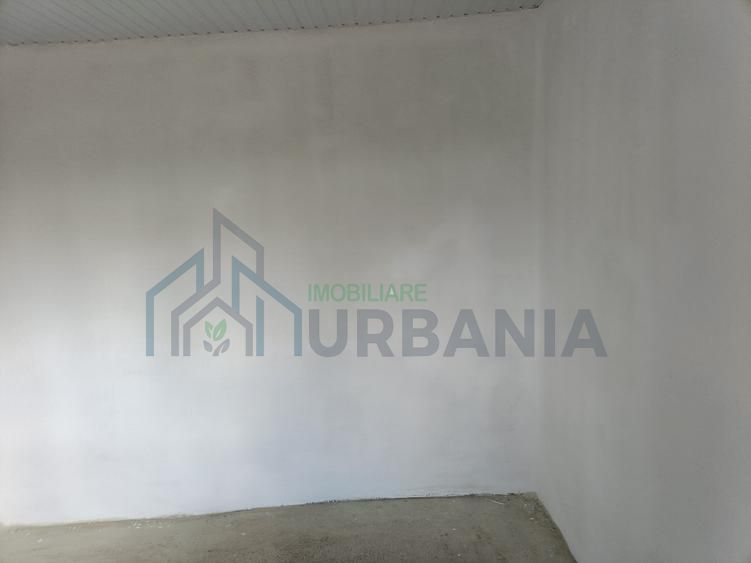 Casă renovată în stil tradițional, Romanesti, Iași – 3 camere, 50 mp utili, teren 3240 mp - Poză 6