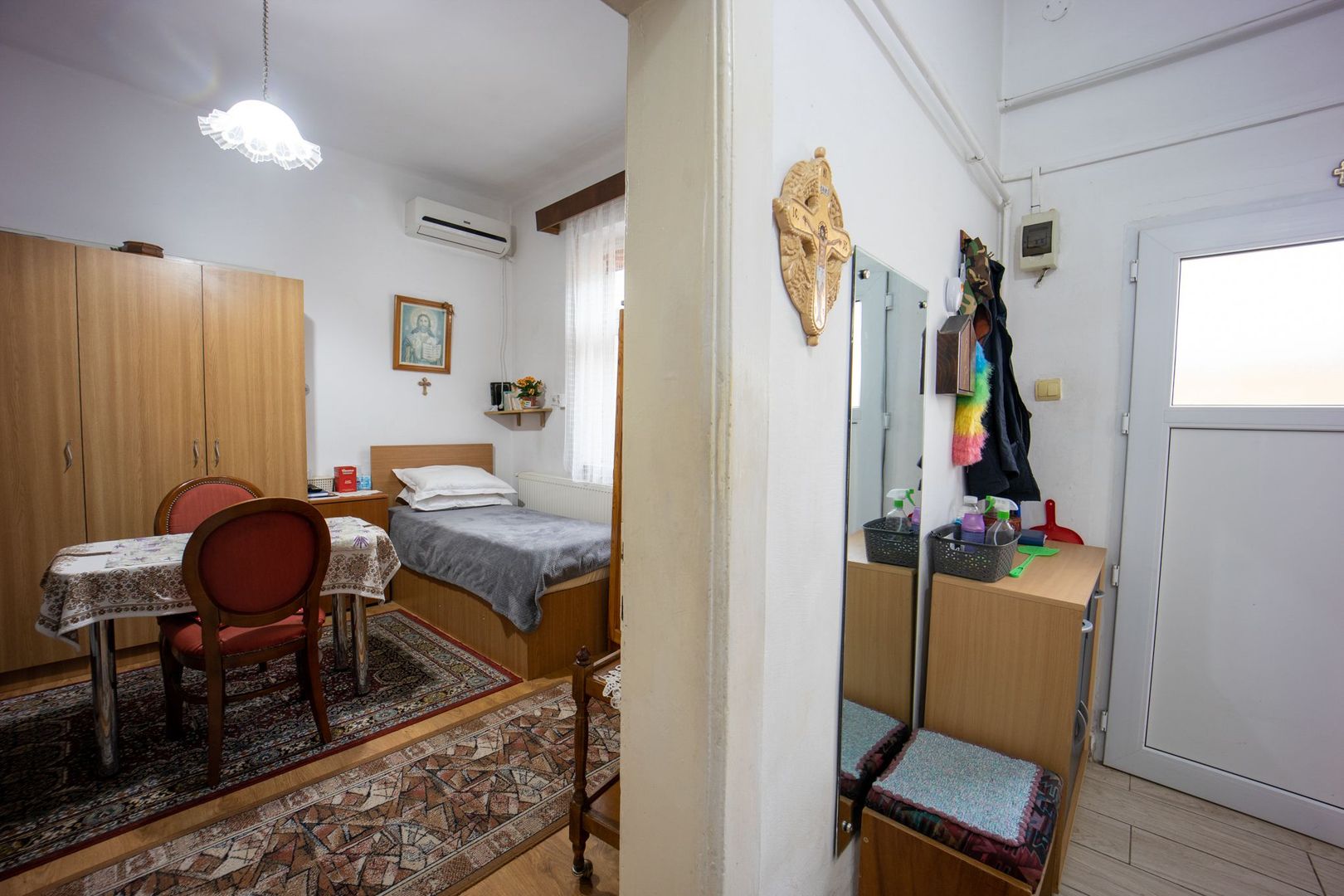 Casa 92mp Zona Centrala Strada Morii - Poză 10