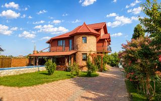Vilă individuală cu 5 camere, piscină și curte generoasă | Mogoșoaia - Poză 1