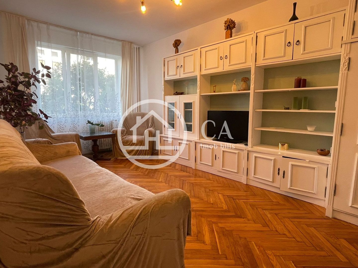 Apartament cu 3 camere de închiriat in Decebal, Oradea - Poză 1