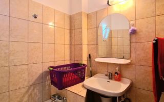 Casa 3 camere de închiriat Brasov - Centru - 80 mp. - Poză 11