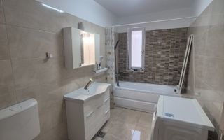 Apartament cu 3 camere și 2 locuri de parcare, zona Florilor. - Poză 8