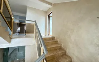 Spatii comerciale moderne de inchiriat, in cladire recent renovata - Poză 19