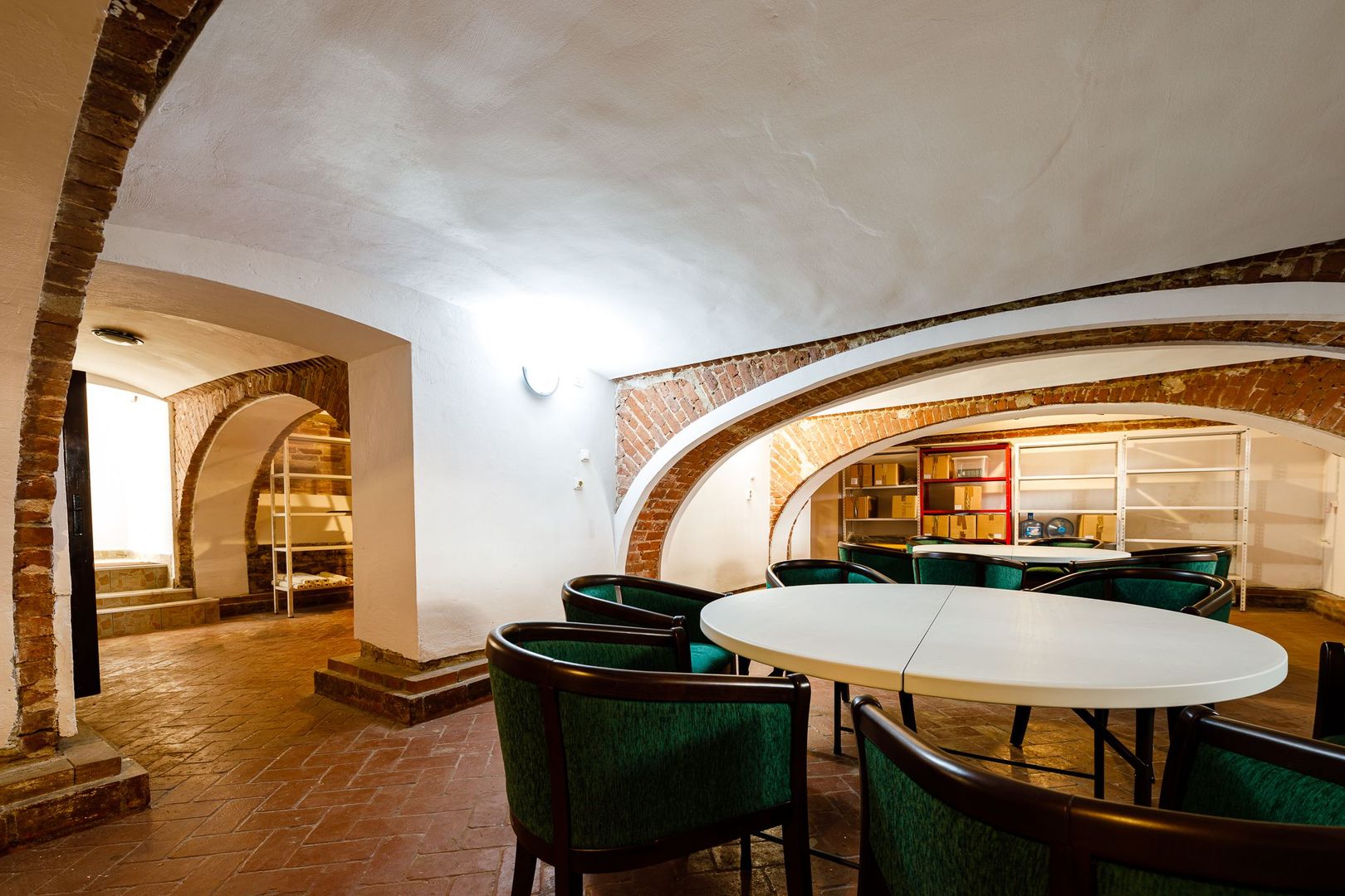 P-ta Maria | Spatiu Demisol | 97 mp | Acces parcare privata | Com. 0% - Poză 1