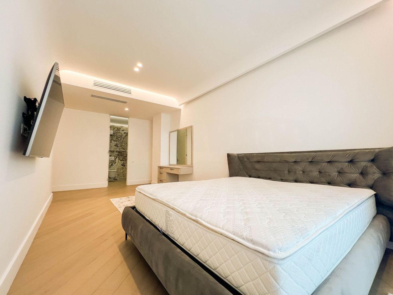 Chirie I Penthouse 4 camere I Iancu Nicolae I Bloc Luxury I 2 Parcari - Poză 11